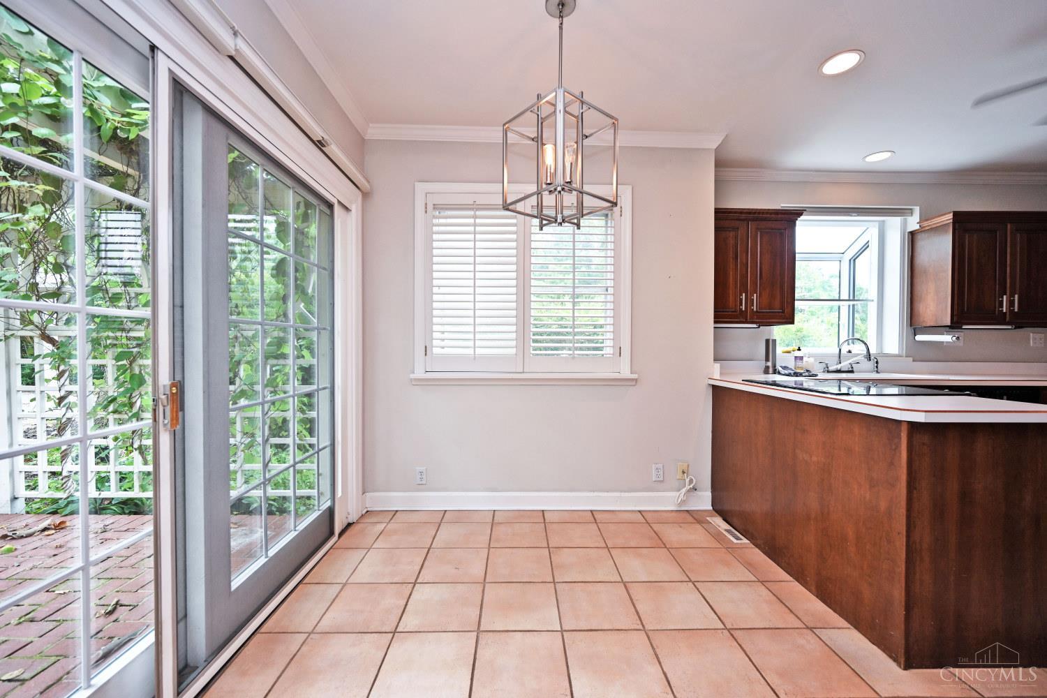 6900 Drake Road, Indian Hill, OH, 45243 — photo 18