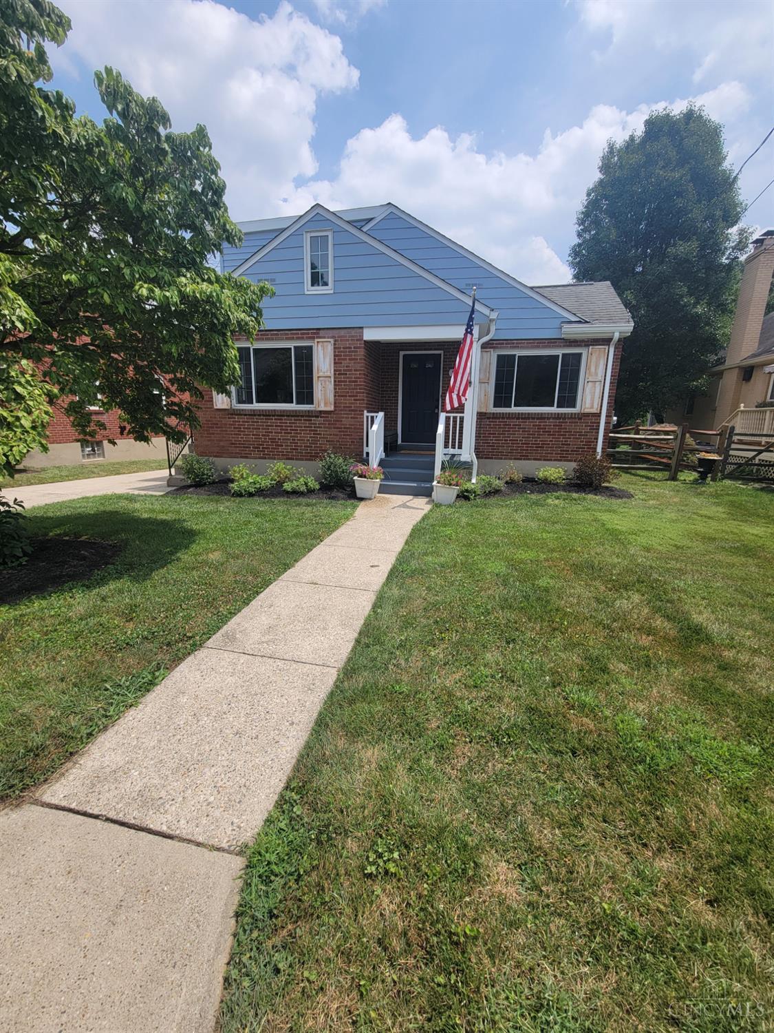 966 Summit Avenue, Glendale, OH, 45246
