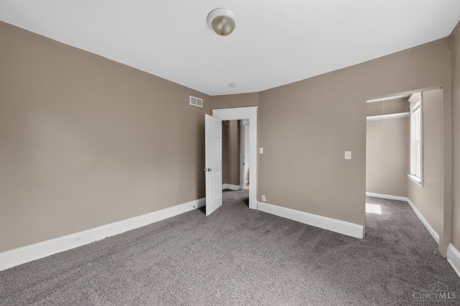 2654 cora Avenue, Cincinnati, OH, 45211 — photo 16