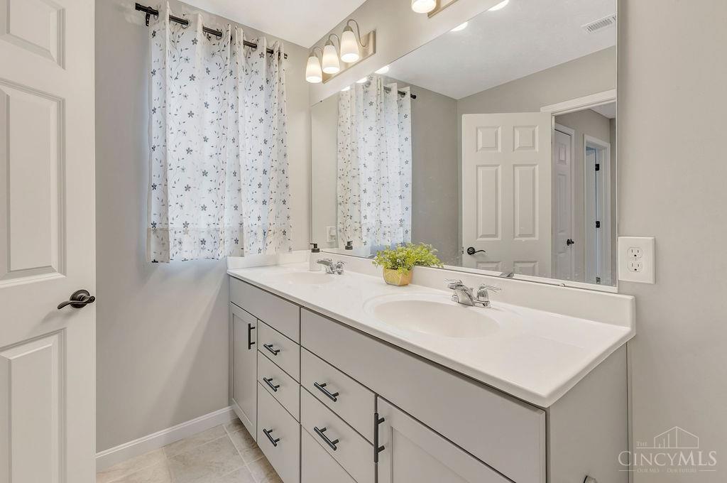 4976 Pebble Ct, Liberty Twp, OH, 45011 — photo 26
