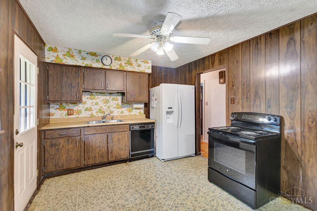 5517 Karen Avenue, Green Twp, OH, 45248 — photo 9