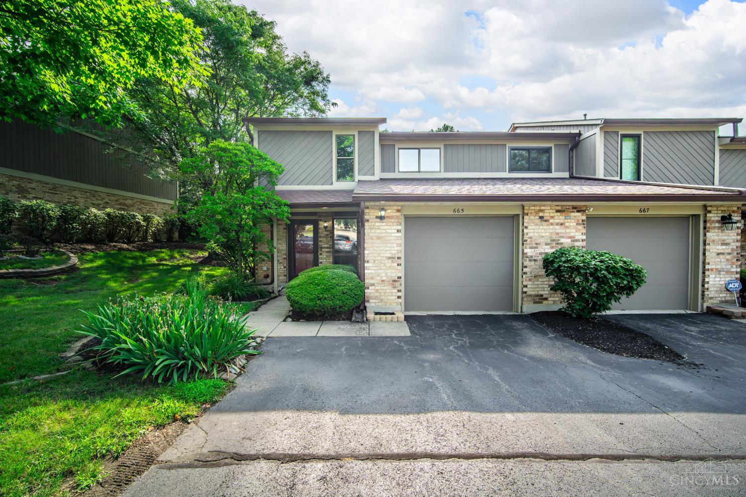 665 Hidden Valley Court, Fairborn, OH, 45324
