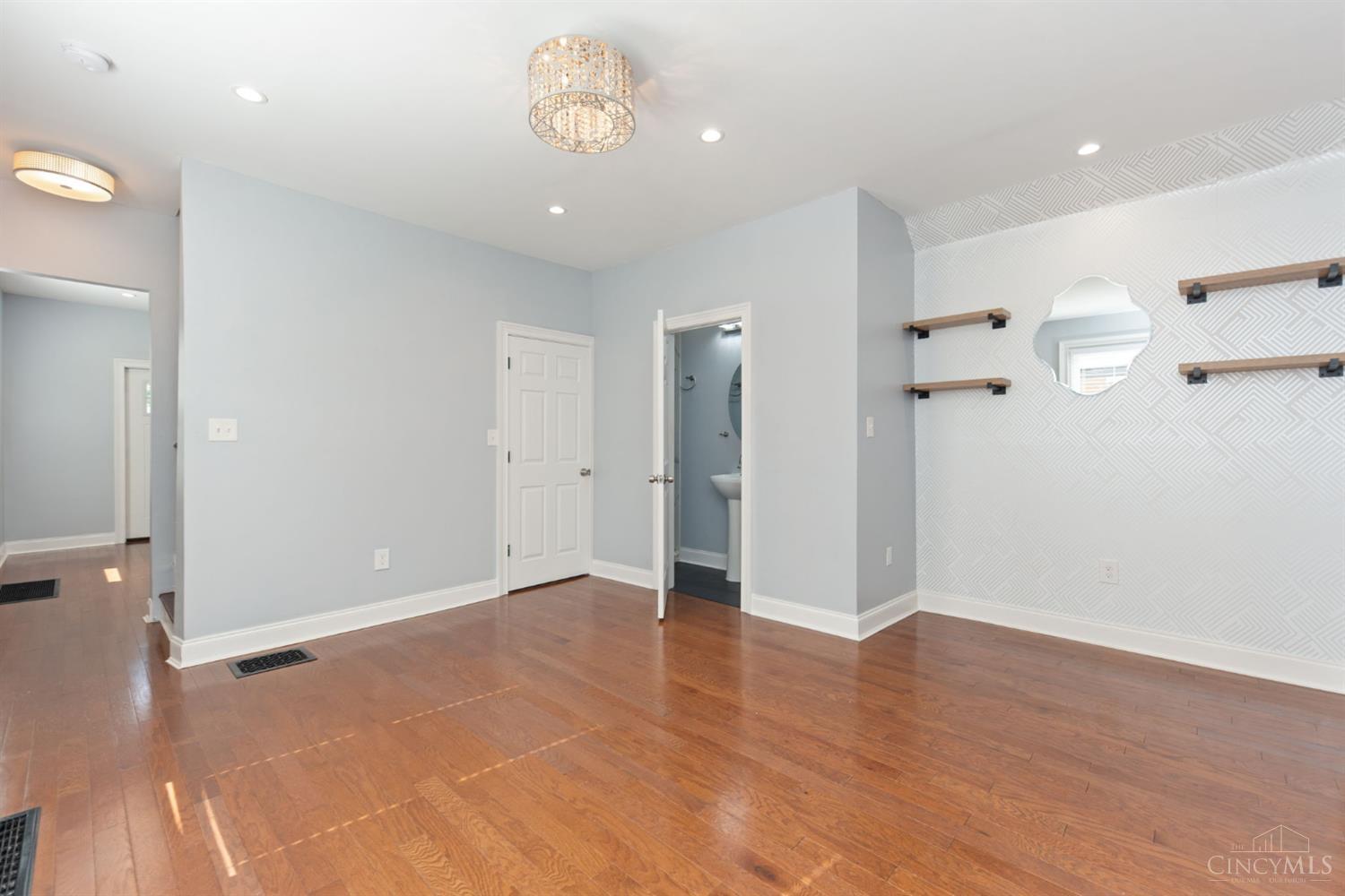 1964 Fairfax Avenue, Cincinnati, OH, 45207 — photo 12