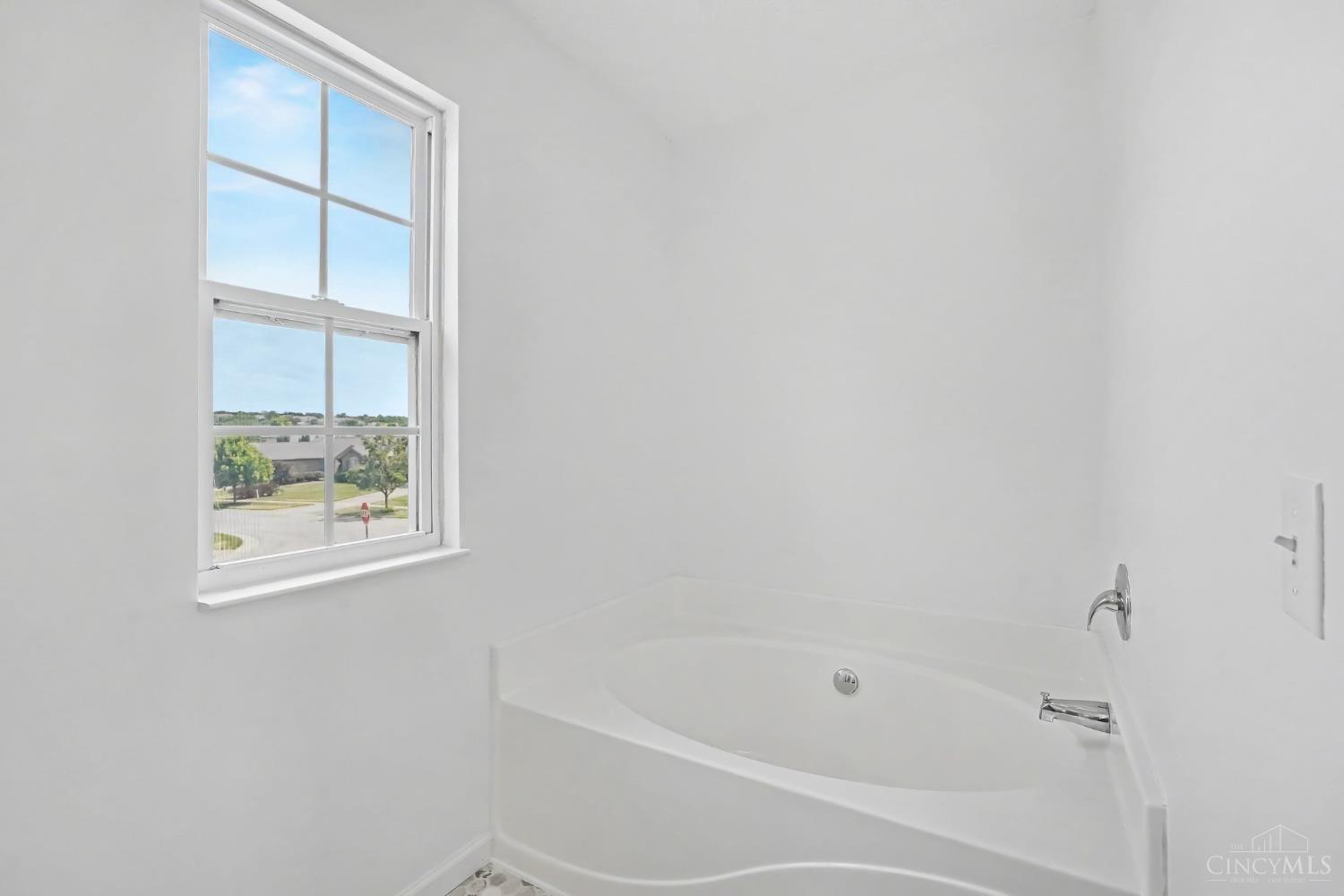 4301 Lighthouse Lane, West Chester, OH, 45069 — photo 13