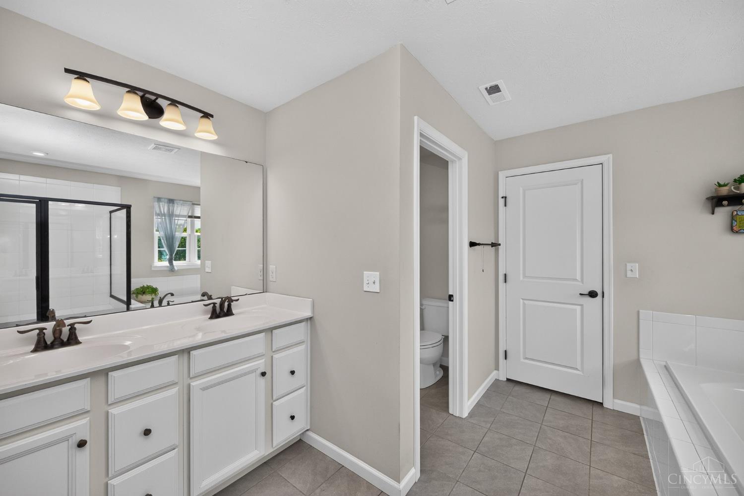 7474 Timber Valley Drive, Franklin Twp, OH, 45005 — photo 38