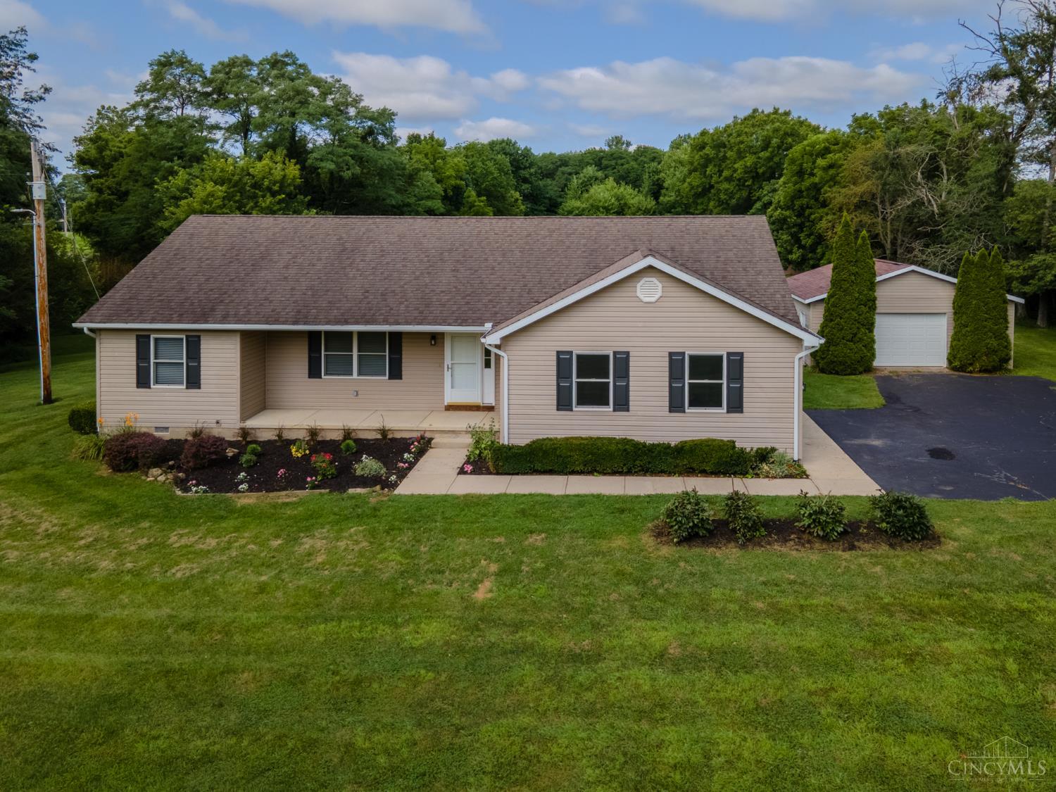 9989 Wolfe Road, New Vienna, OH, 45159 — photo 41
