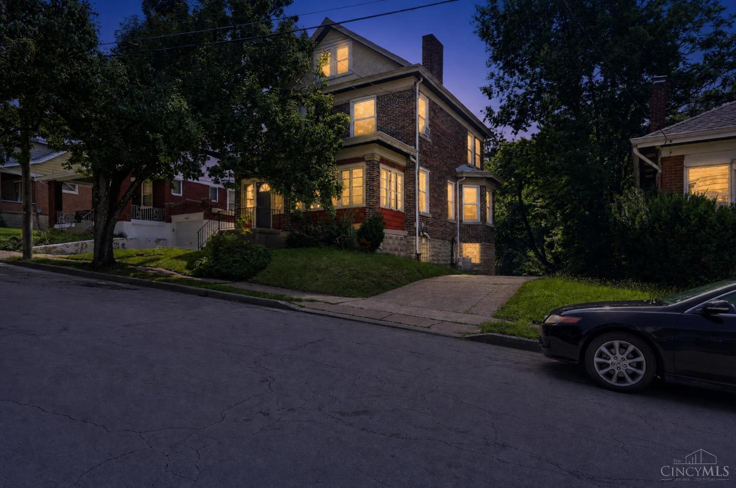 2654 cora Avenue, Cincinnati, OH, 45211 — photo 4