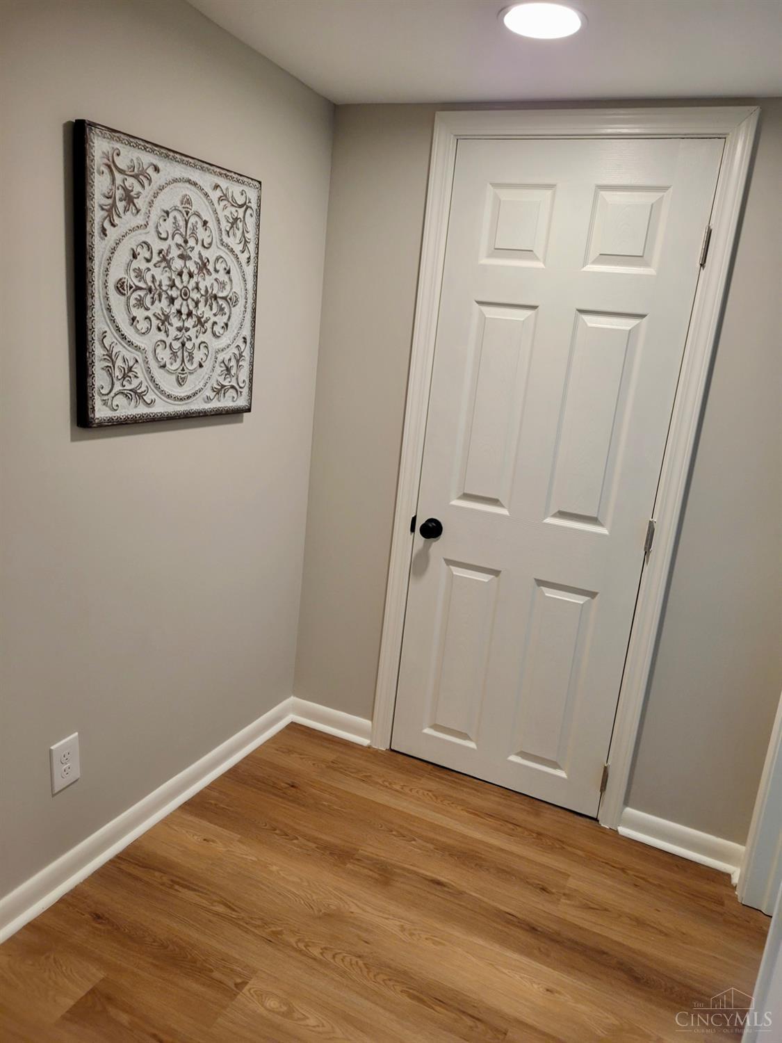 966 Summit Avenue, Glendale, OH, 45246 — photo 10