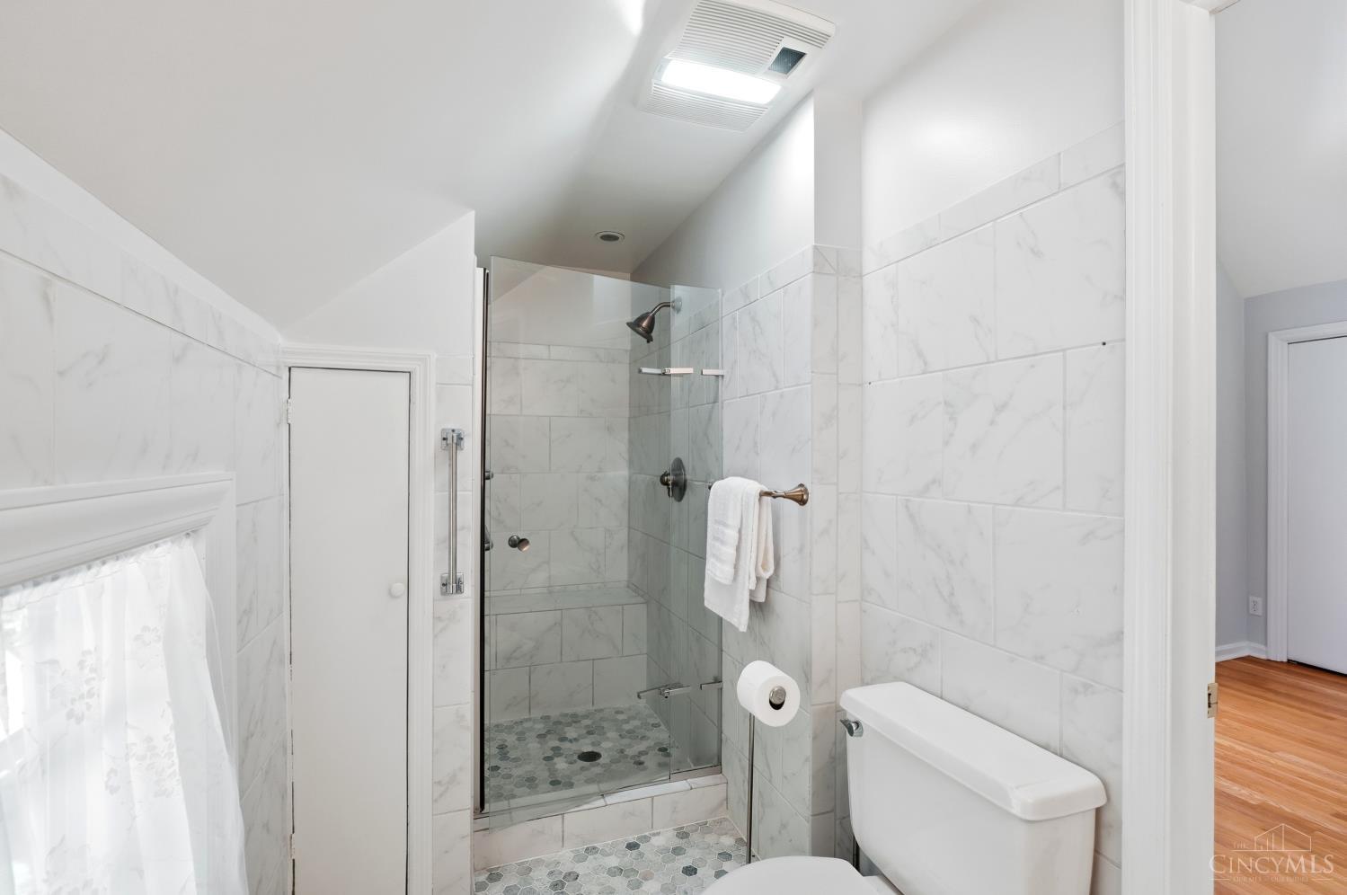 407 Lafayette Avenue, Cincinnati, OH, 45220 — photo 36