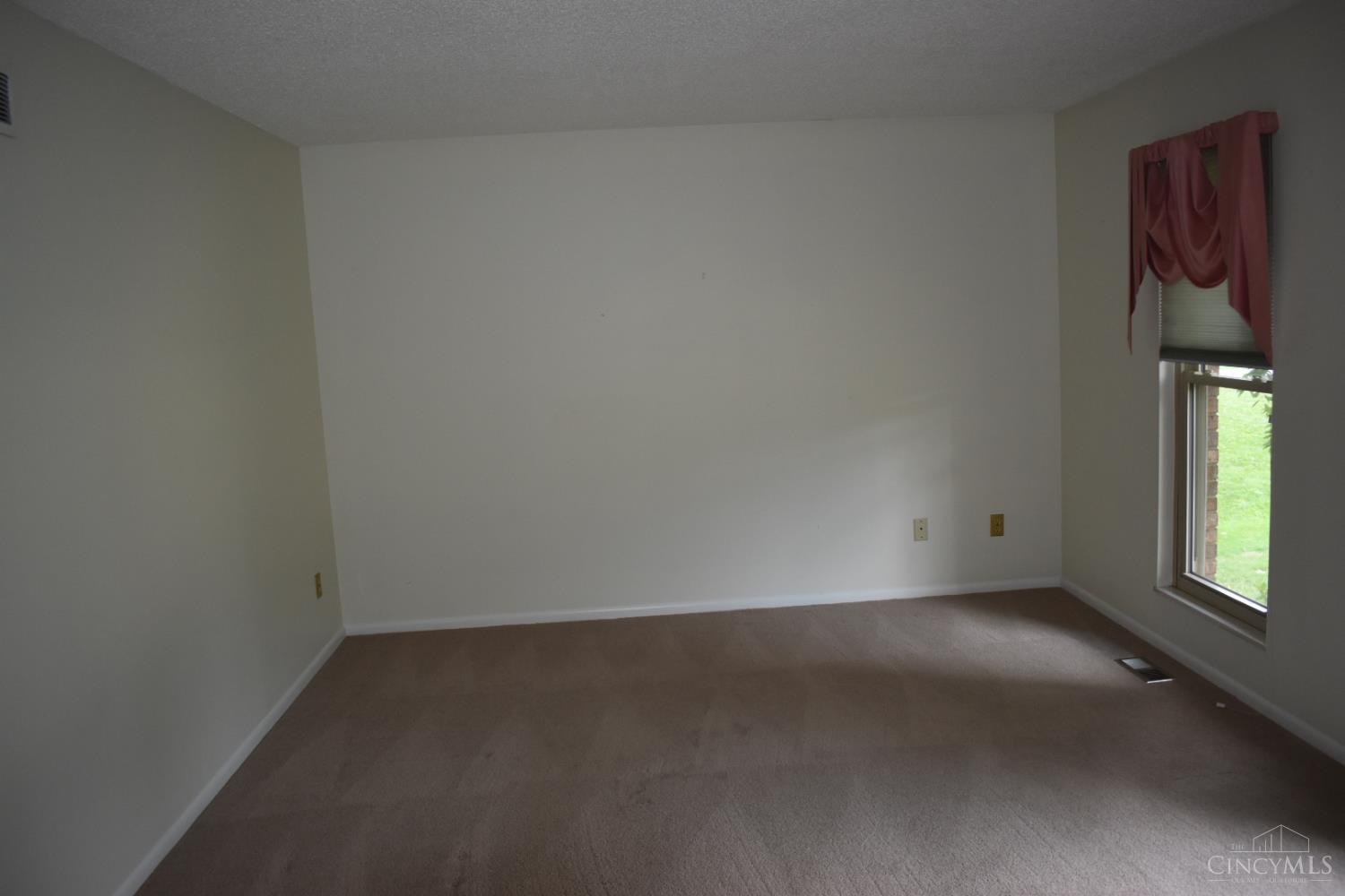 5803 Mt Vernon Drive, Miami Twp, OH, 45150 — photo 4