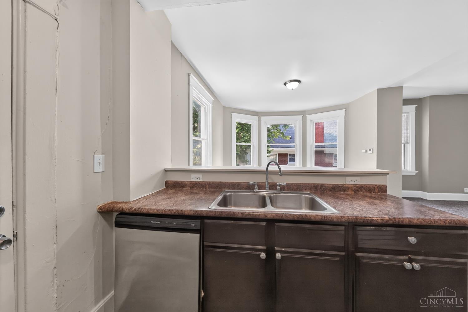 2654 cora Avenue, Cincinnati, OH, 45211 — photo 9