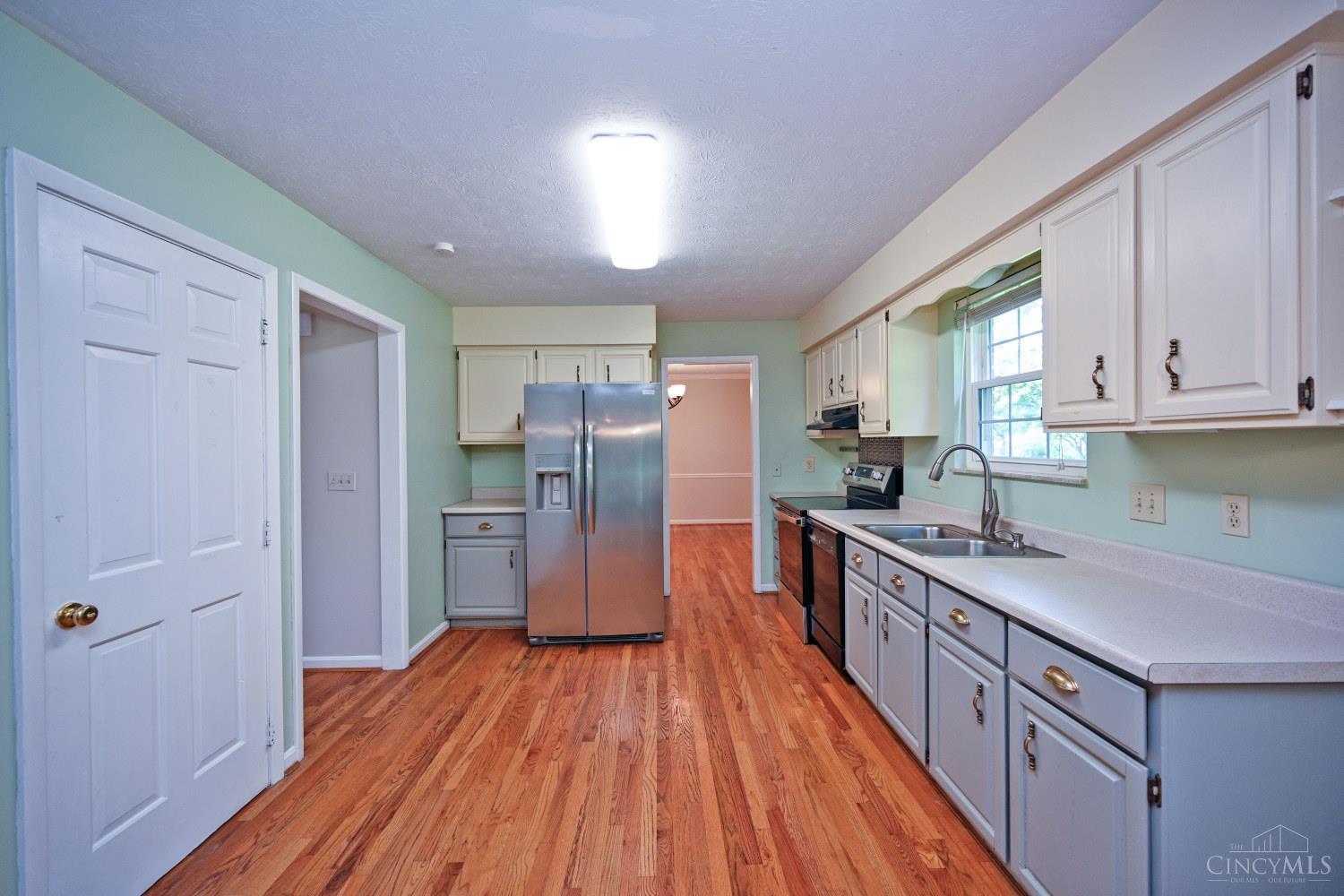 1819 Windhill Terrace, Cincinnati, OH, 45255 — photo 13