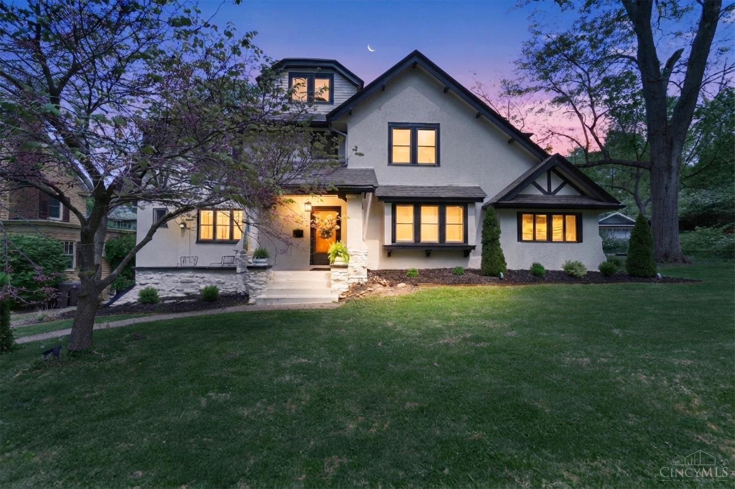 3936 Red Bud Avenue, Cincinnati, OH, 45229