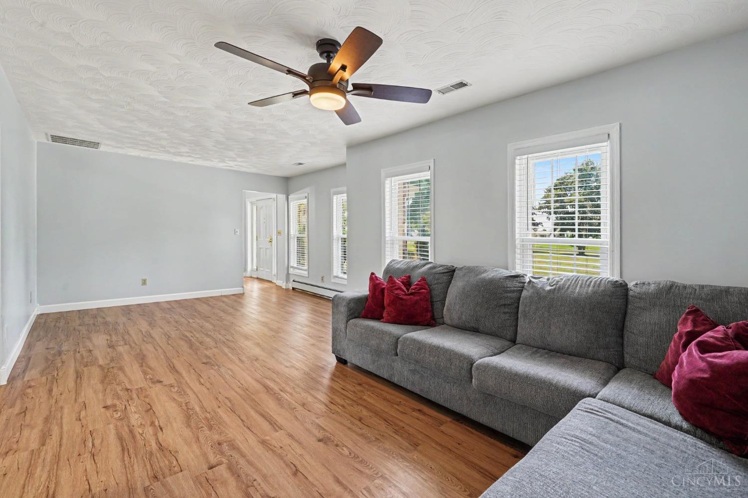 5748 Cochran Road, Hamilton Twp, OH, 45152 — photo 10