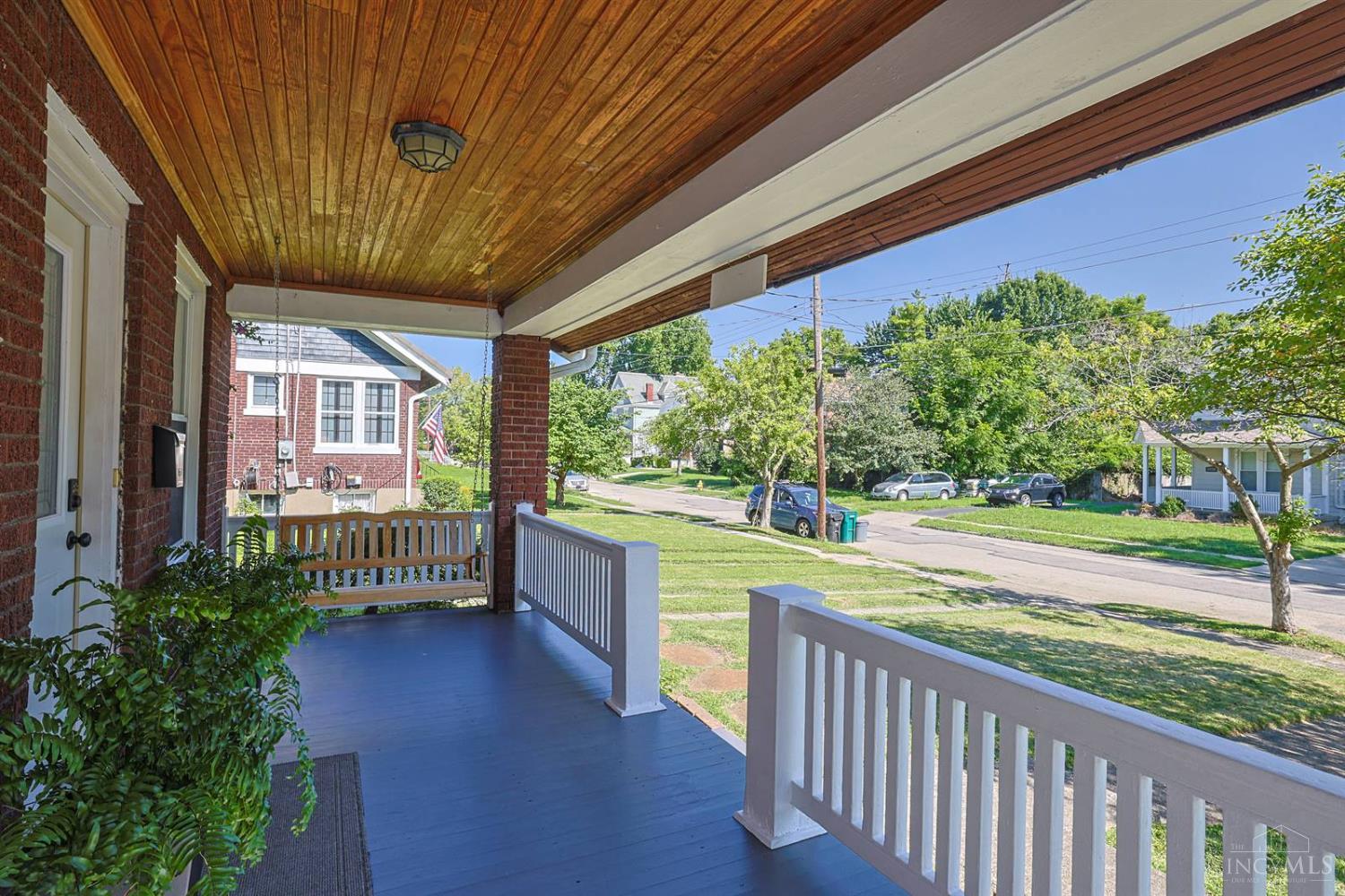 2555 Ridgeland Place, Cincinnati, OH, 45212 — photo 3