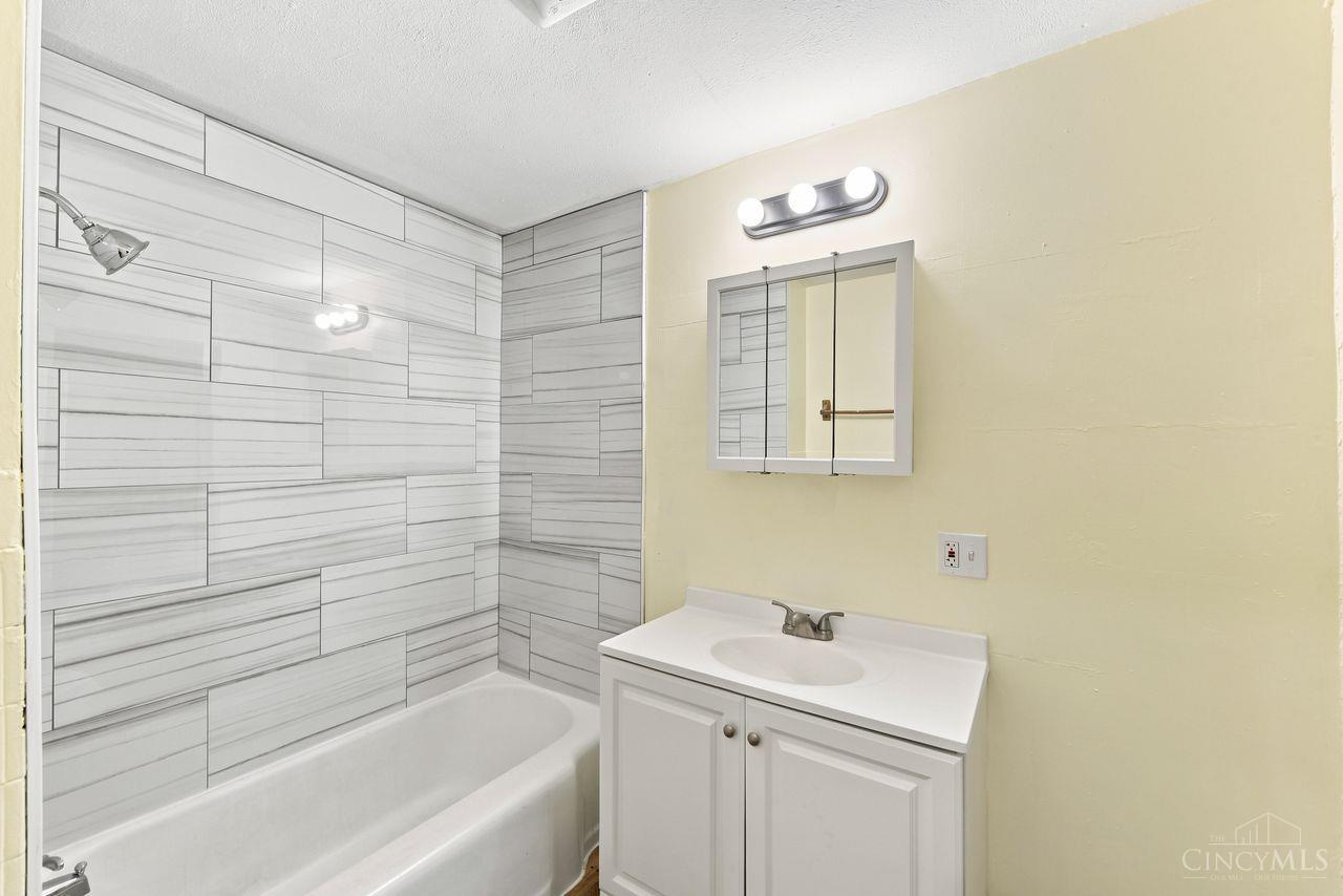 1031 B Street, Hamilton, OH, 45013 — photo 14