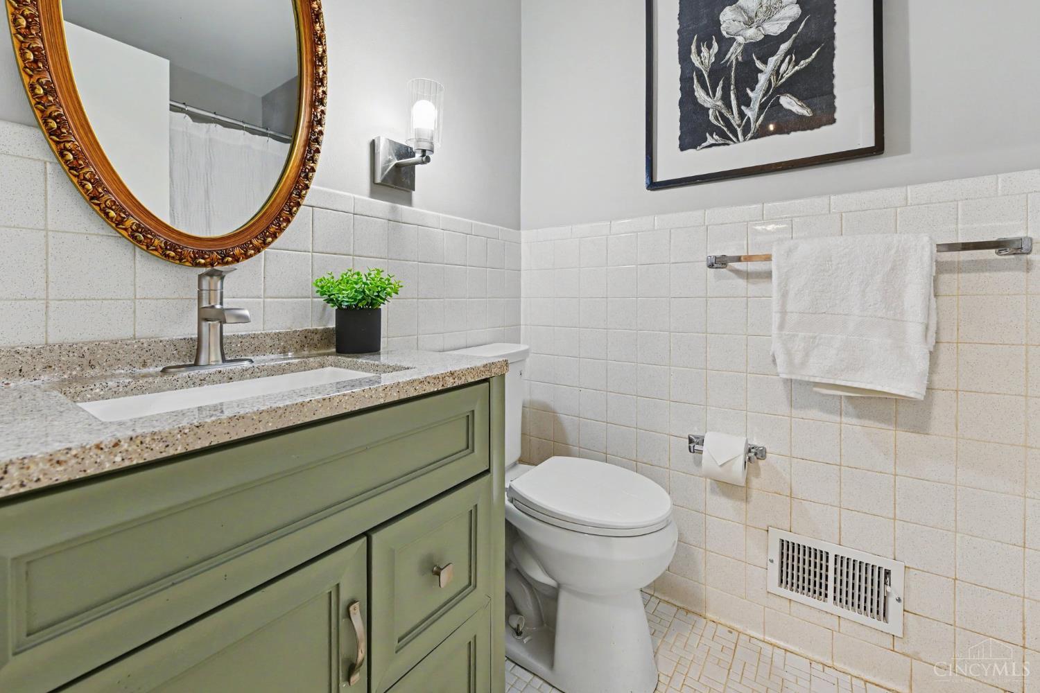 465 Debonhill Court, Cincinnati, OH, 45238 — photo 12