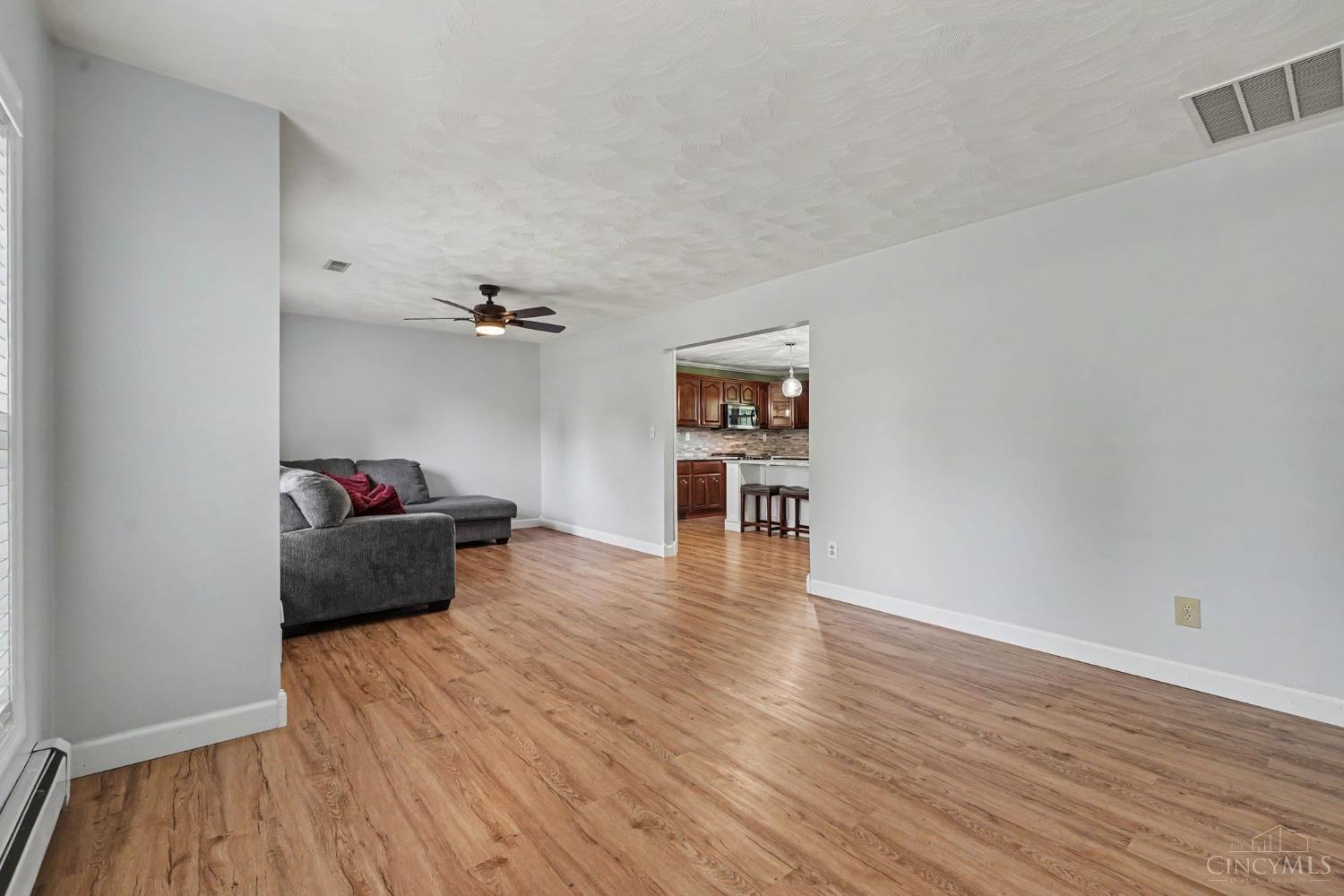 5748 Cochran Road, Hamilton Twp, OH, 45152 — photo 8
