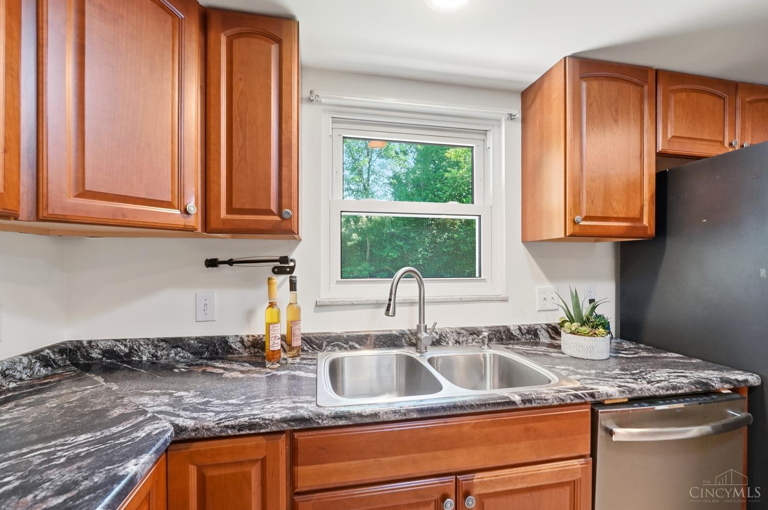 9062 Fontainebleau Terrace, Cincinnati, OH, 45231 — photo 14