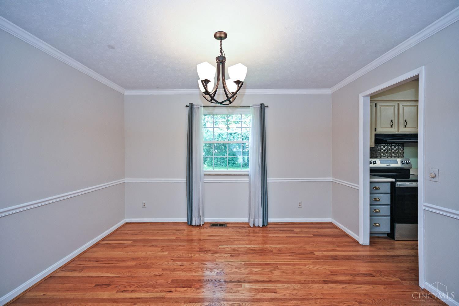 1819 Windhill Terrace, Cincinnati, OH, 45255 — photo 9