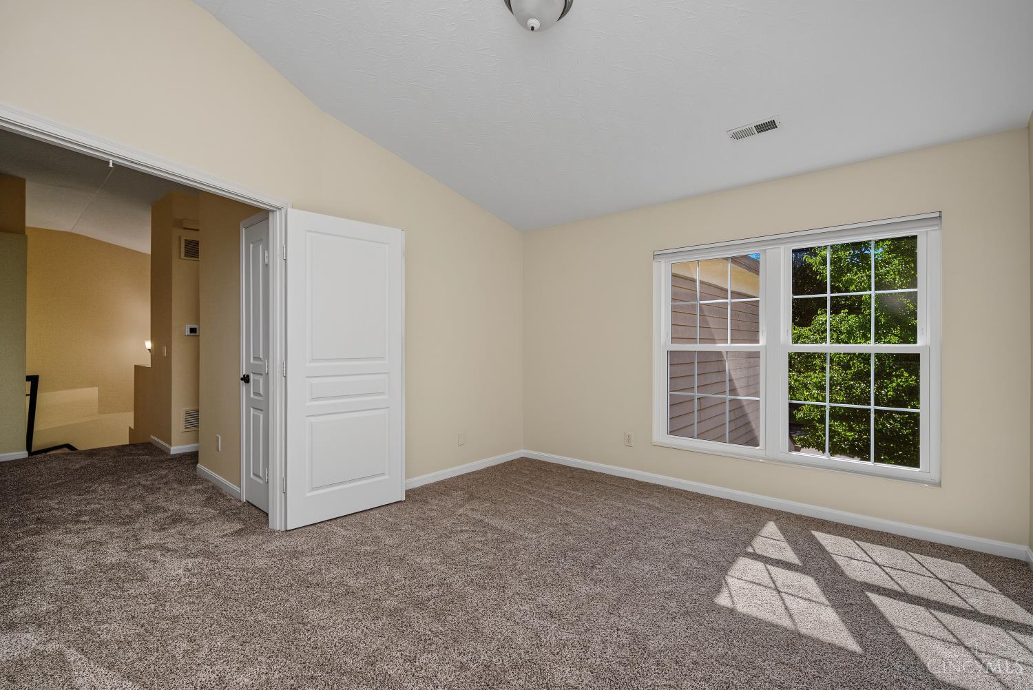 5850 Stonebridge Circle, Miami Twp, OH, 45150 — photo 39