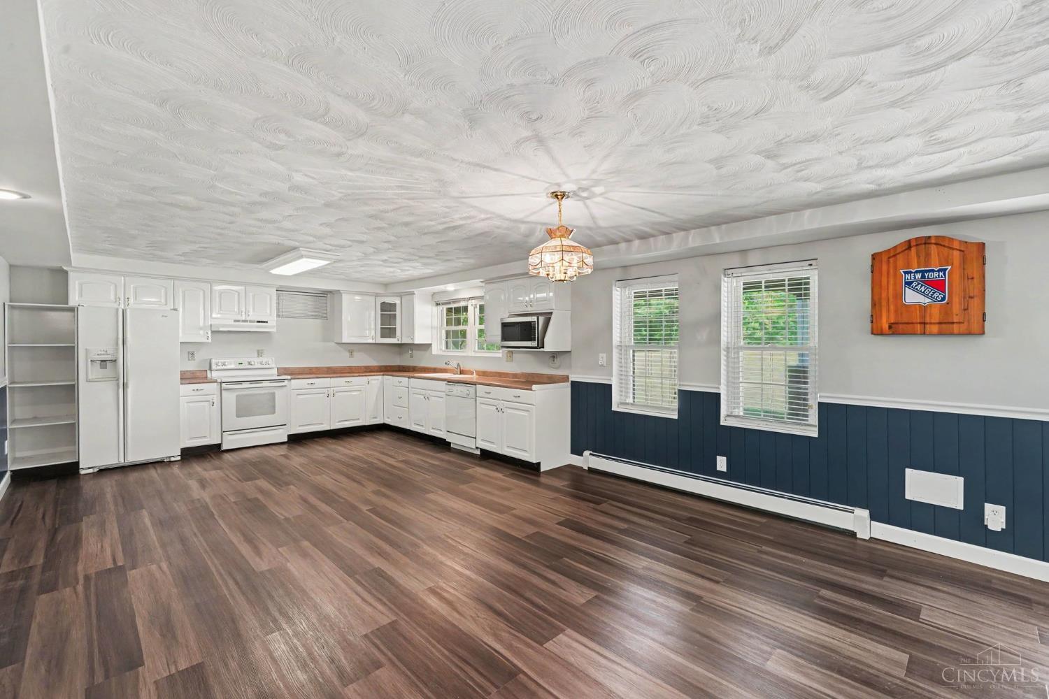 5748 Cochran Road, Hamilton Twp, OH, 45152 — photo 28