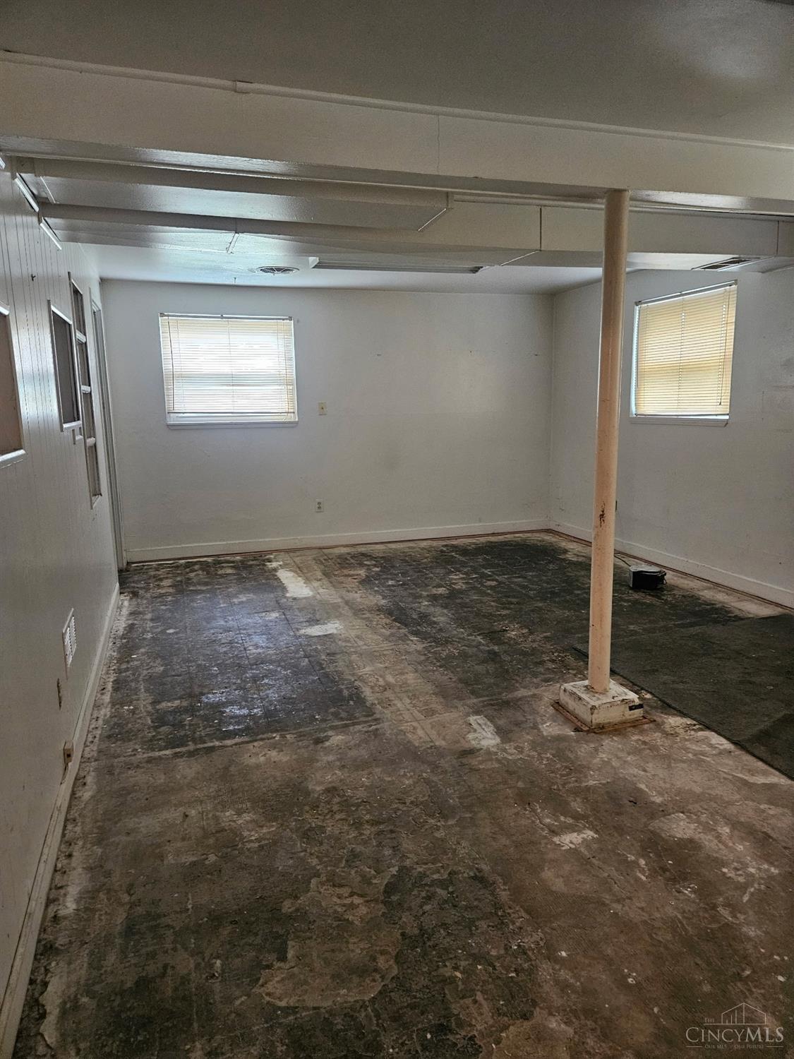5th image of 11483 Farmington Rd, Forest Park, OH 45240 | MLS# 1888065