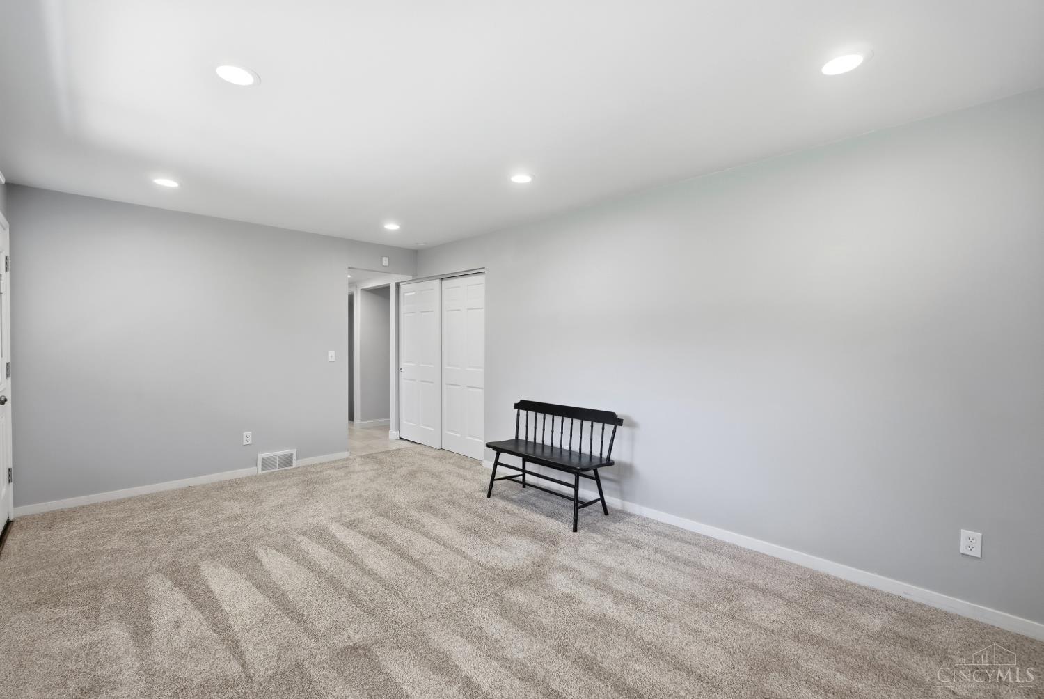 9062 Fontainebleau Terrace, Cincinnati, OH, 45231 — photo 18