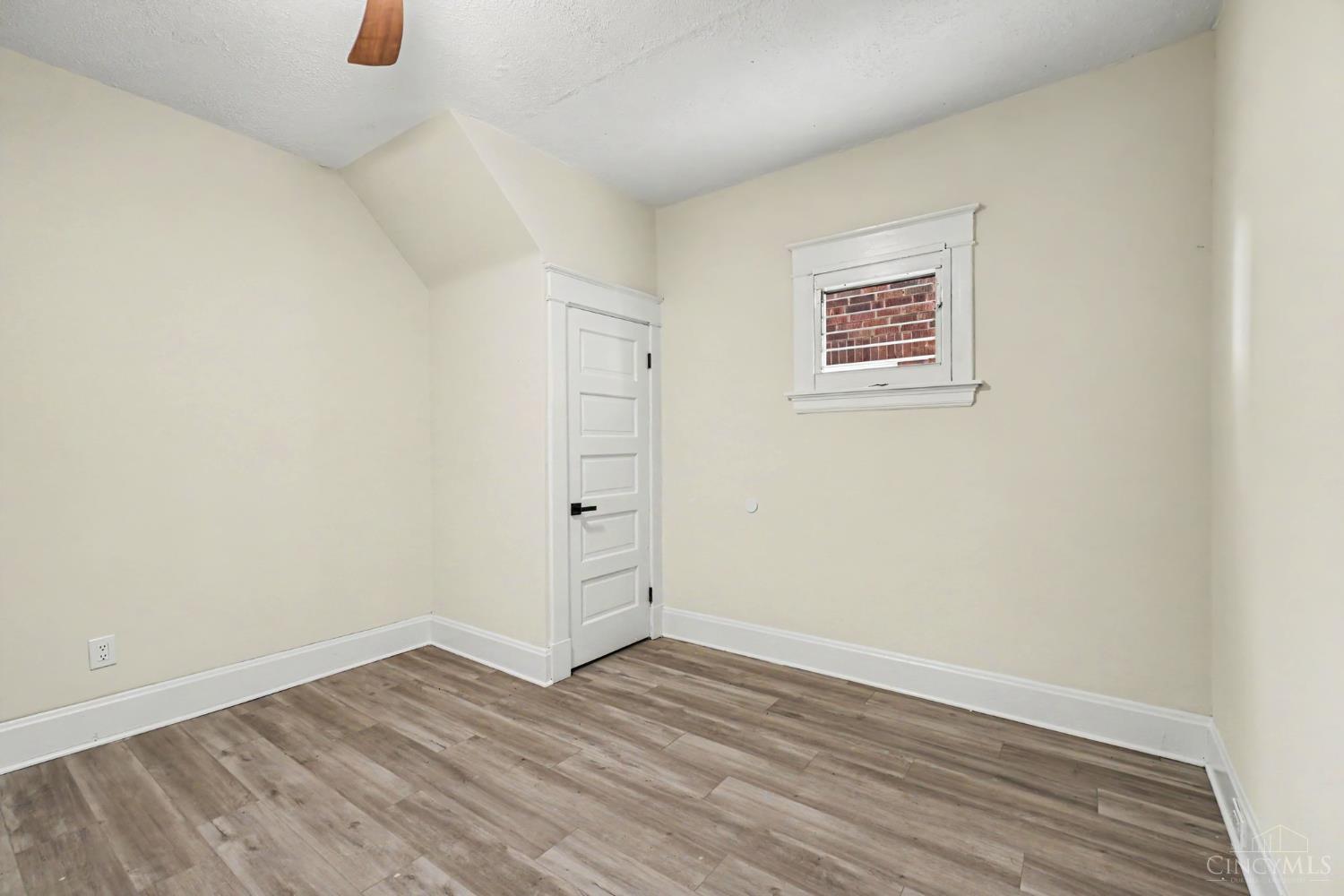 3992 Glenmore Avenue, Cheviot, OH, 45211 — photo 11