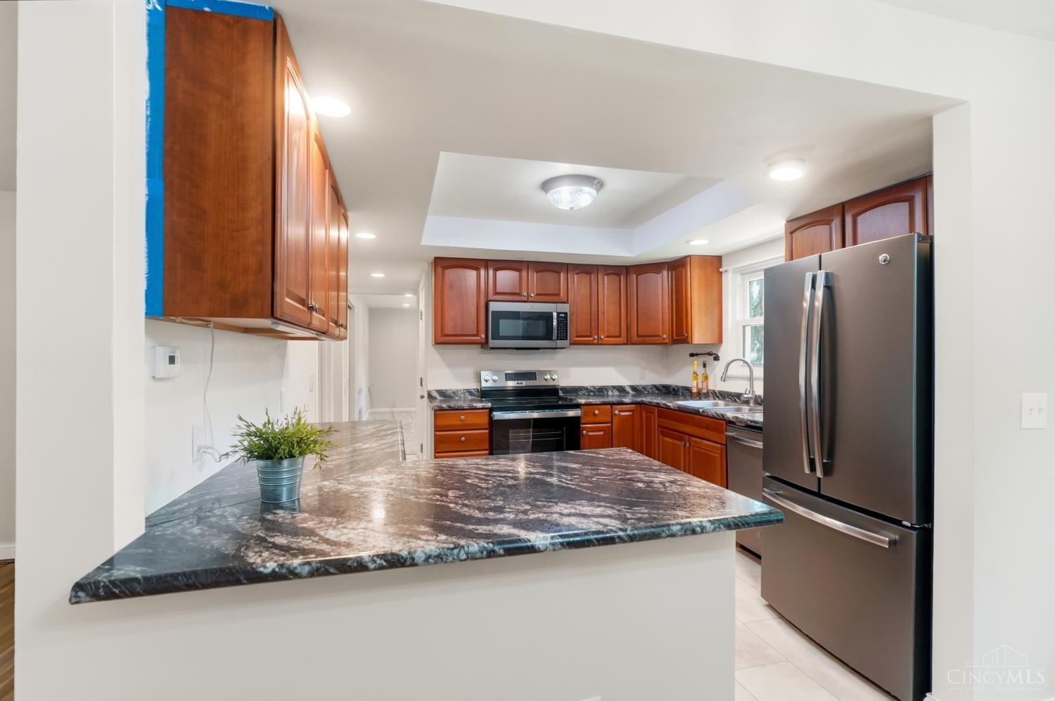 9062 Fontainebleau Terrace, Cincinnati, OH, 45231 — photo 11