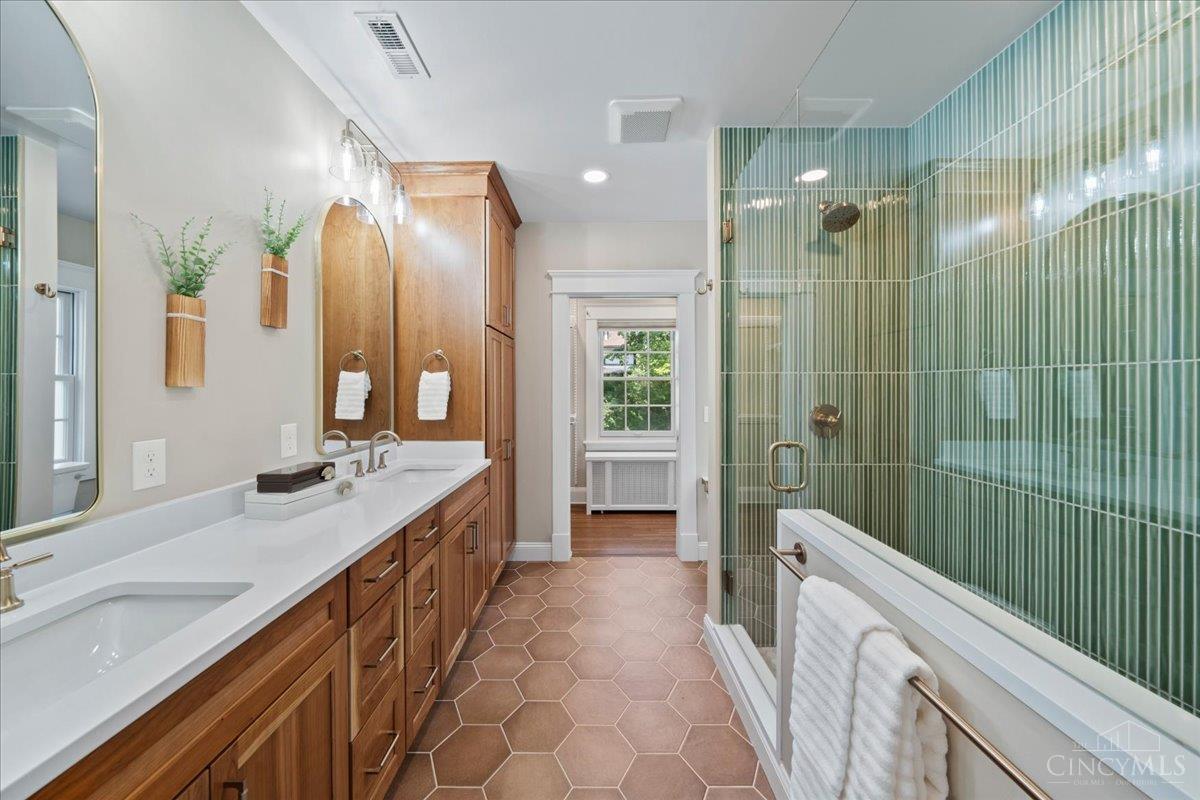 3940 Red Bud Avenue, Cincinnati, OH, 45229 — photo 31