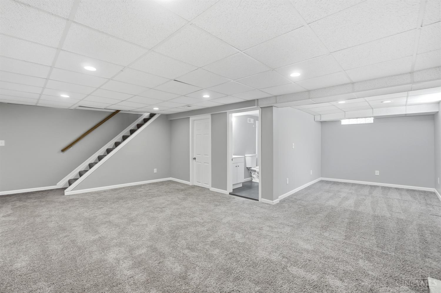 9062 Fontainebleau Terrace, Cincinnati, OH, 45231 — photo 34
