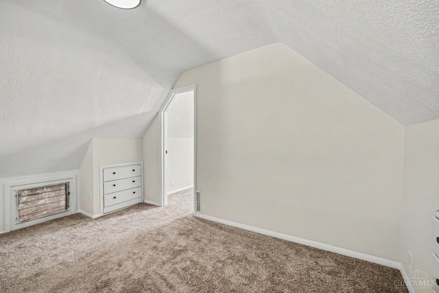3992 Glenmore Avenue, Cheviot, OH, 45211 — photo 16