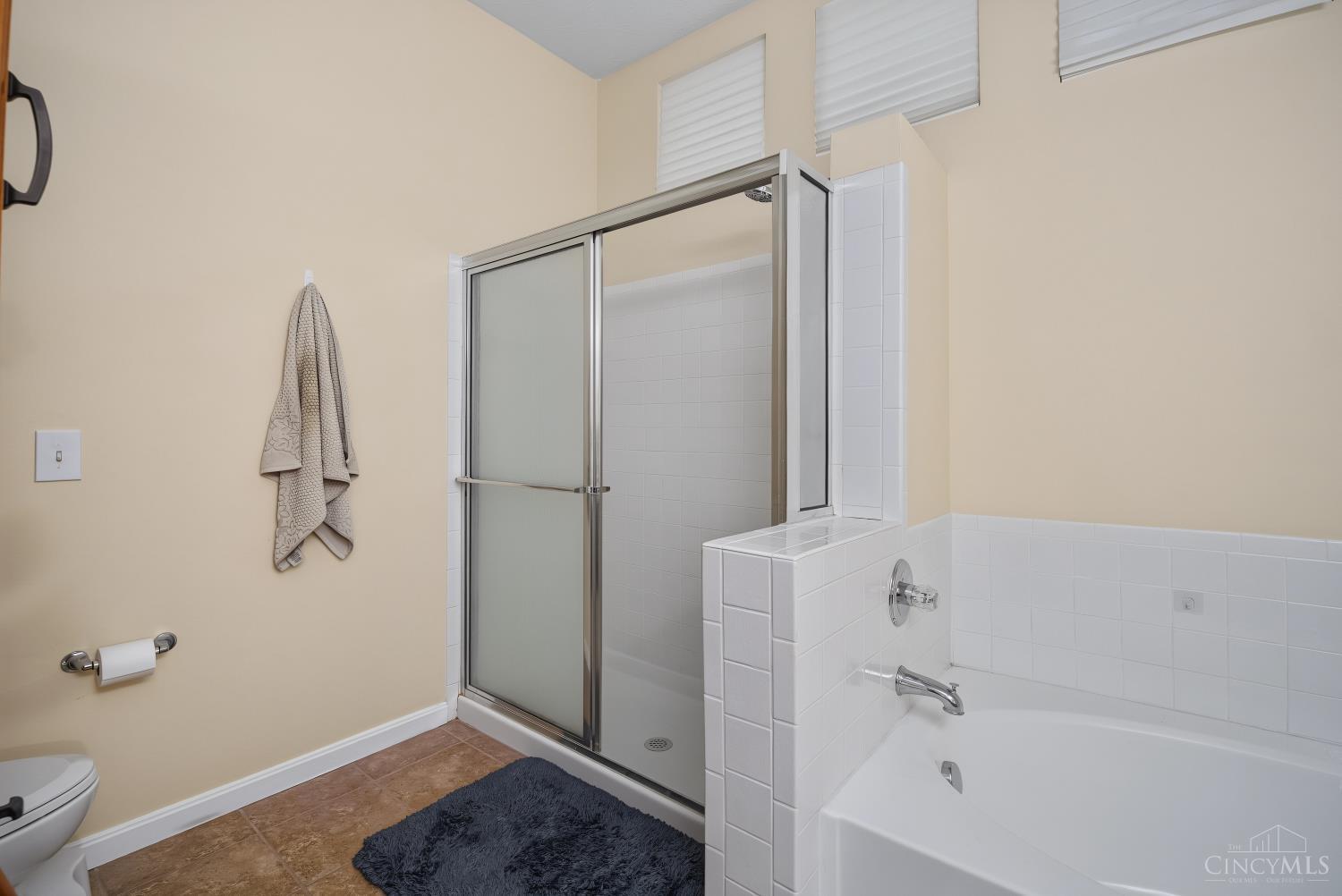 5850 Stonebridge Circle, Miami Twp, OH, 45150 — photo 36