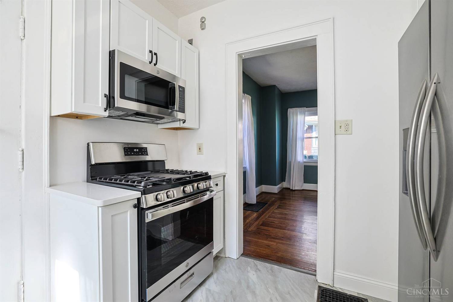 2555 Ridgeland Place, Cincinnati, OH, 45212 — photo 16