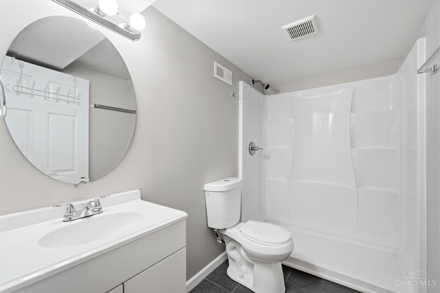 9062 Fontainebleau Terrace, Cincinnati, OH, 45231 — photo 38
