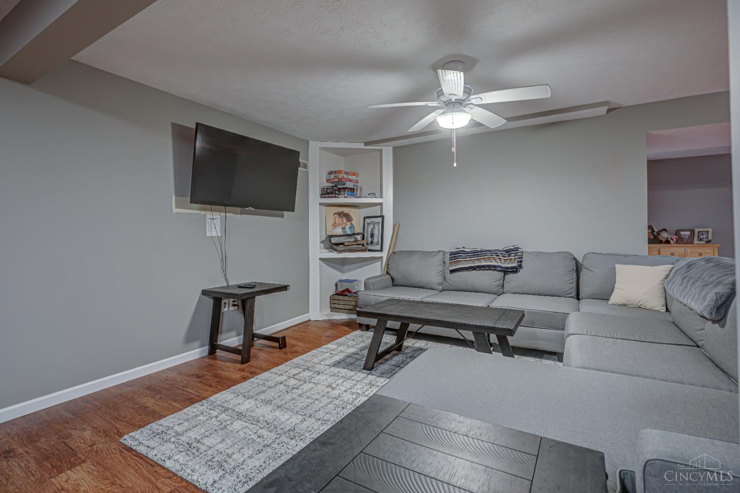 8530 Kingston Drive, Franklin Twp, OH, 45005 — photo 17