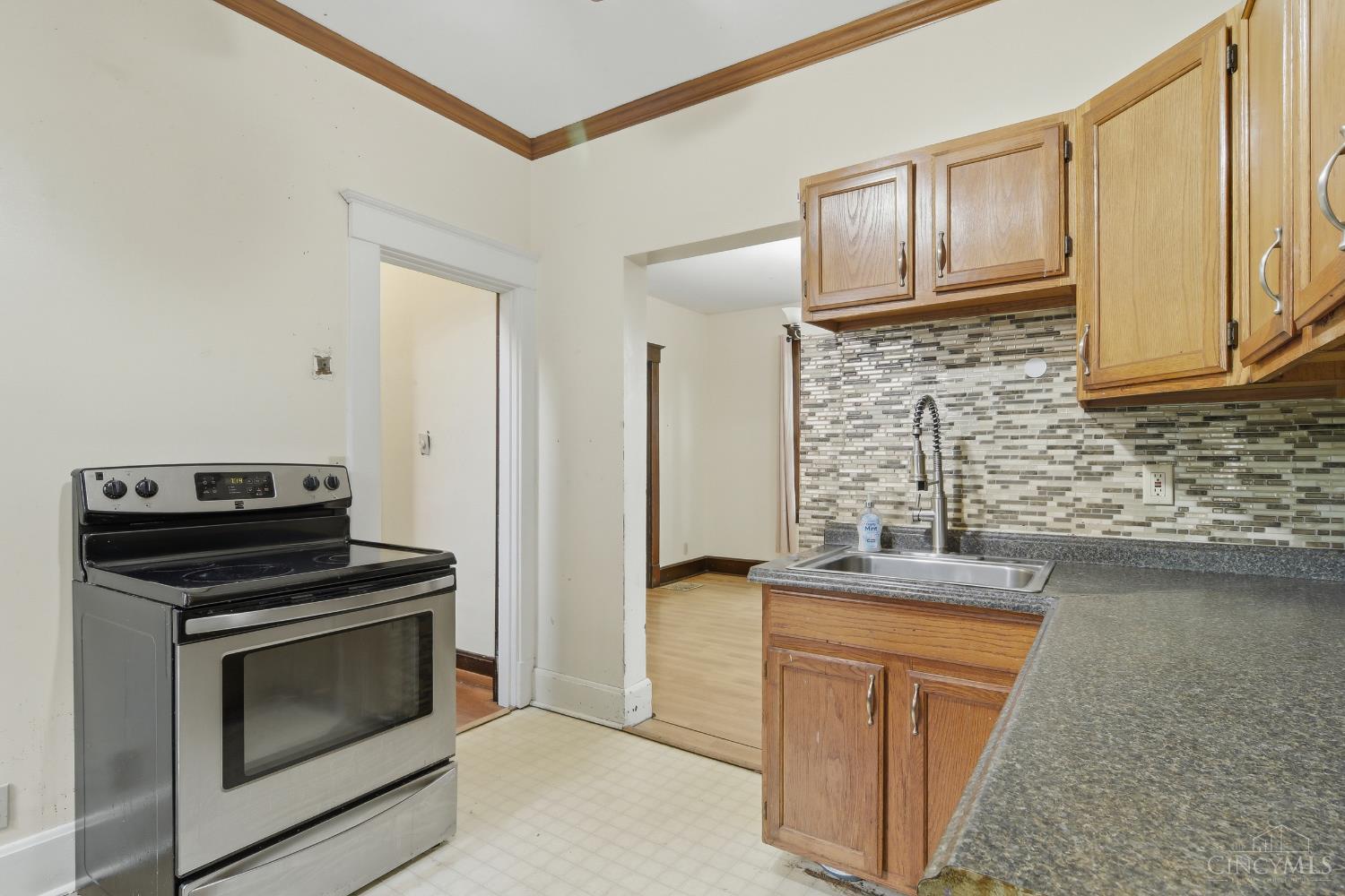 3070 Wardall Avenue, Cincinnati, OH, 45211 — photo 13