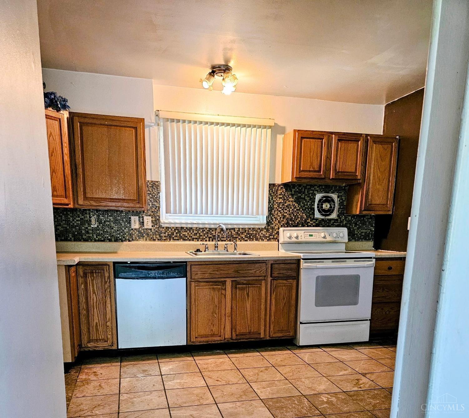 2nd image of 11483 Farmington Rd, Forest Park, OH 45240 | MLS# 1888065