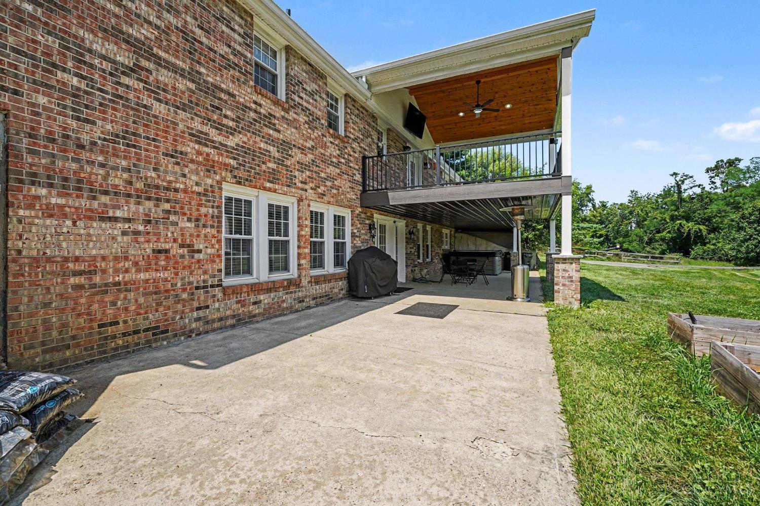 5748 Cochran Road, Hamilton Twp, OH, 45152 — photo 31