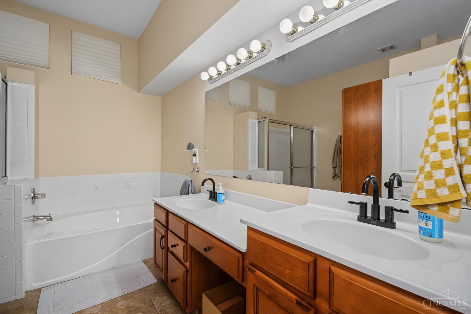 5850 Stonebridge Circle, Miami Twp, OH, 45150 — photo 34