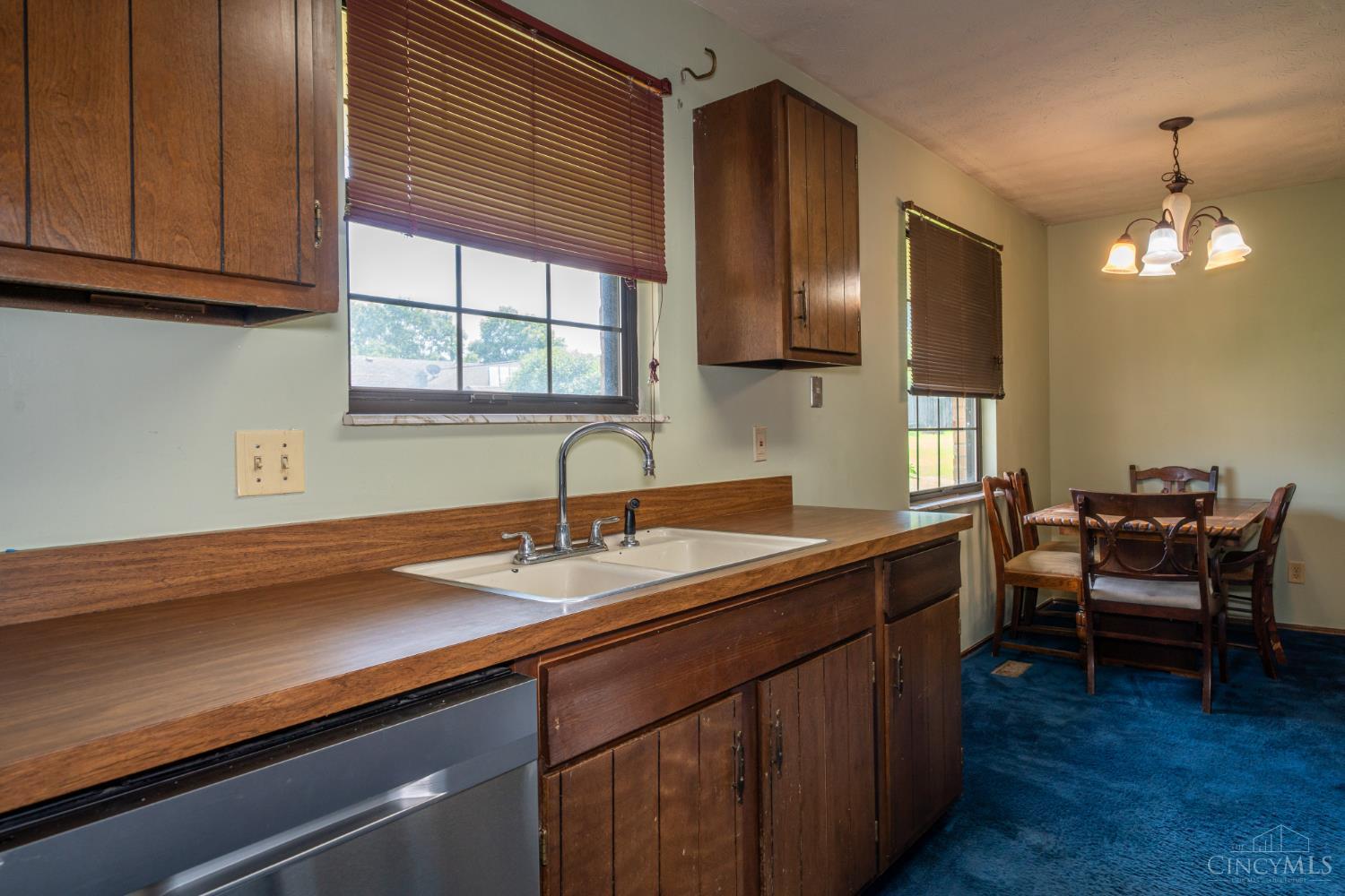 2126 Sherwood Forest Drive, Miamisburg, OH, 45342 — photo 11