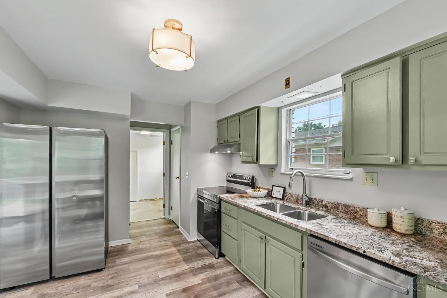 465 Debonhill Court, Cincinnati, OH, 45238 — photo 9