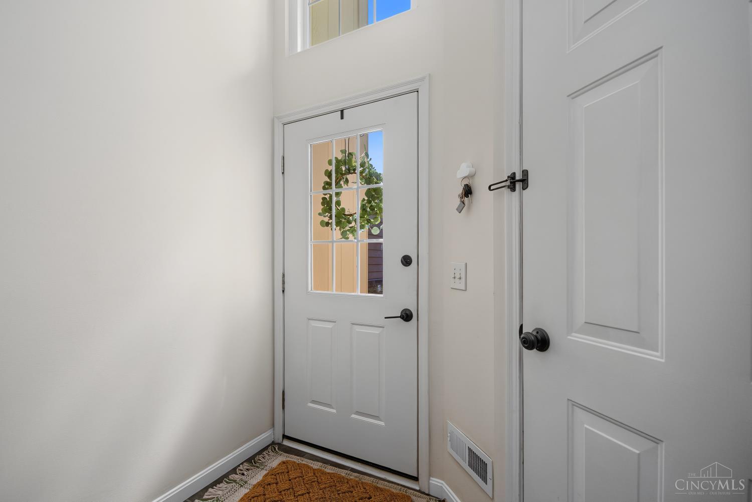 5850 Stonebridge Circle, Miami Twp, OH, 45150 — photo 20