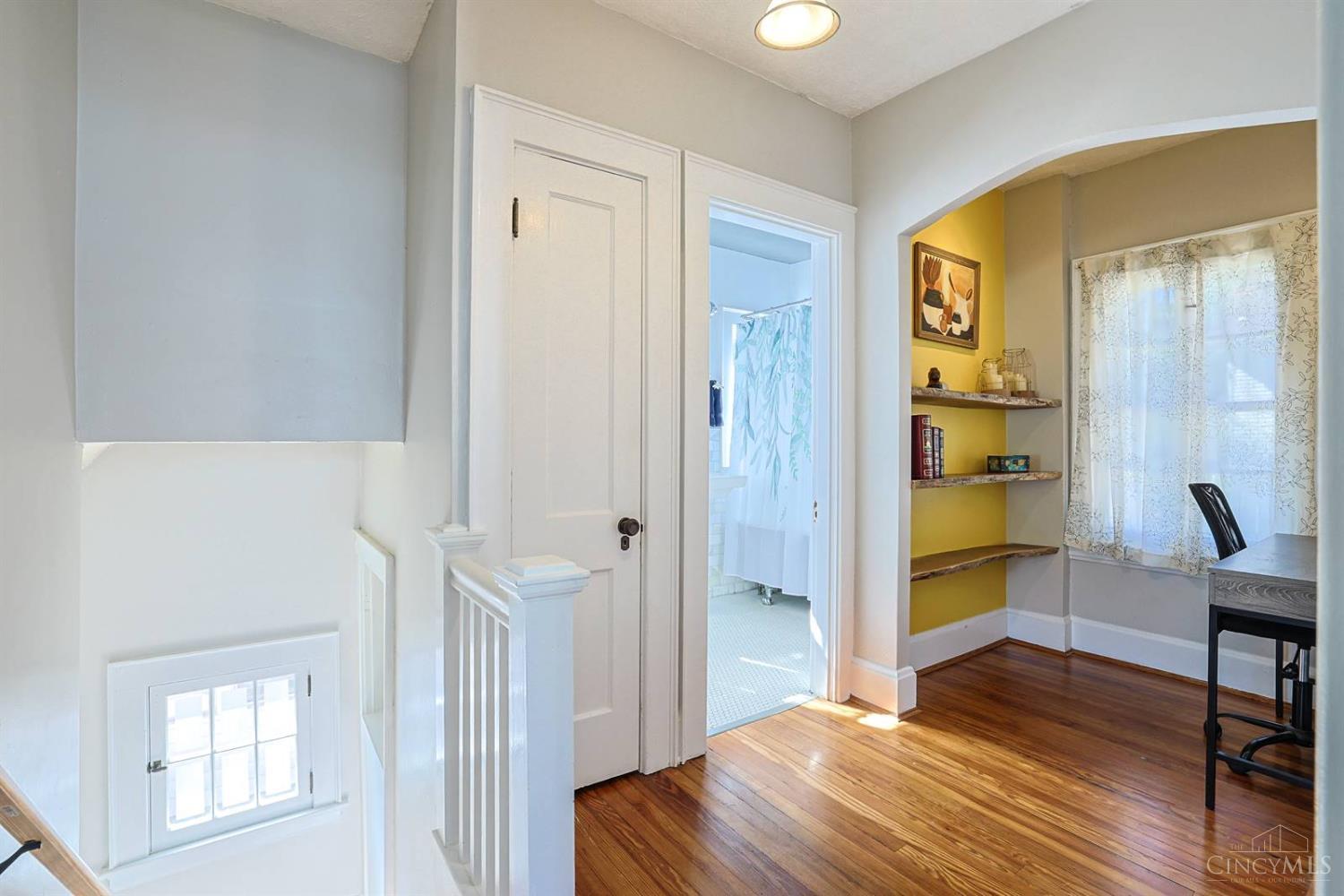 2555 Ridgeland Place, Cincinnati, OH, 45212 — photo 18