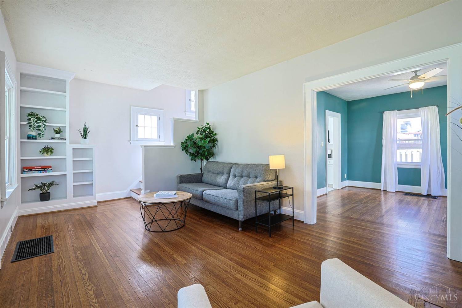 2555 Ridgeland Place, Cincinnati, OH, 45212 — photo 9