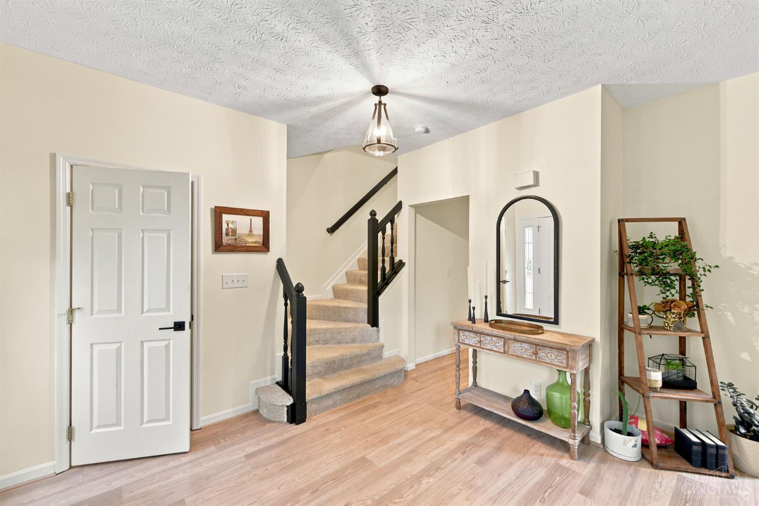 320 Parktrail Lane, Cincinnati, OH, 45238 — photo 5