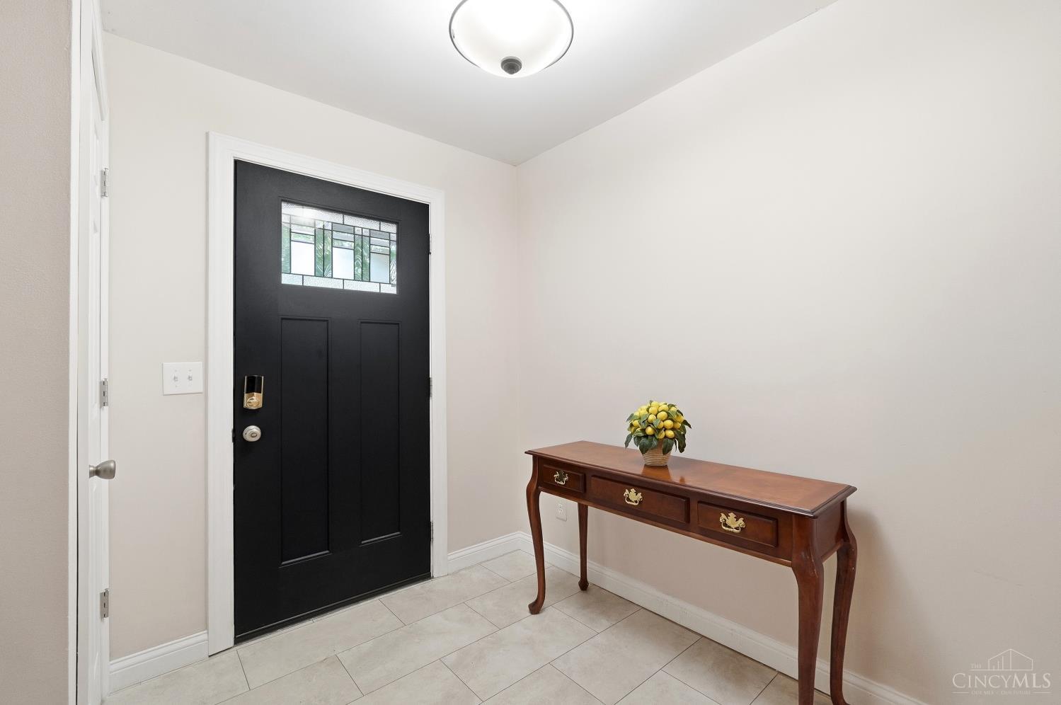 9062 Fontainebleau Terrace, Cincinnati, OH, 45231 — photo 4