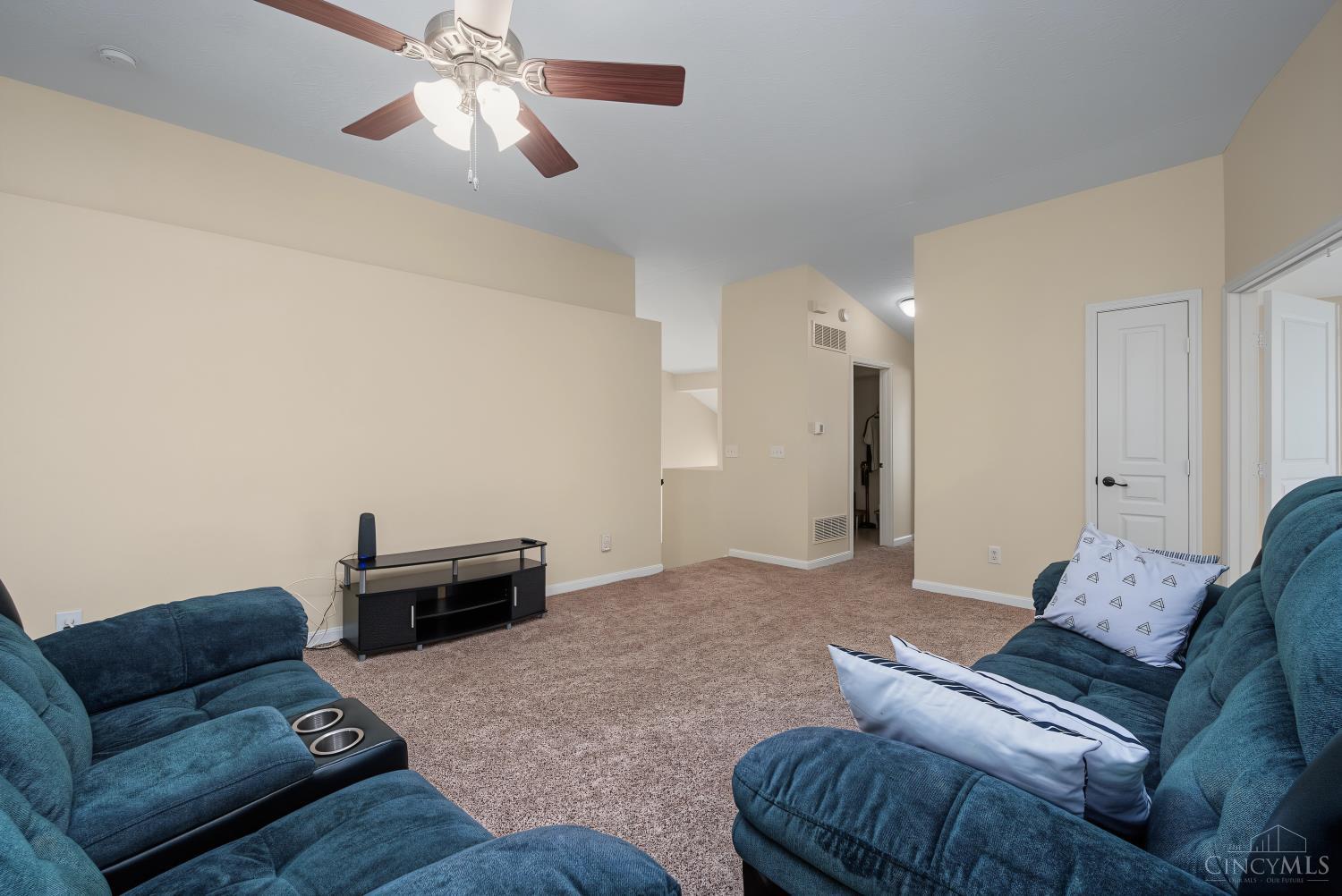 5850 Stonebridge Circle, Miami Twp, OH, 45150 — photo 27
