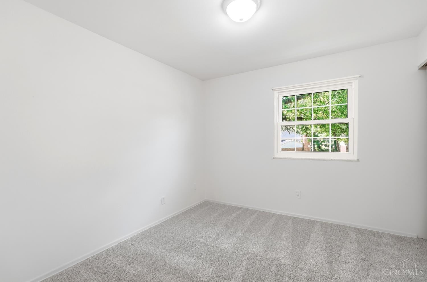 9062 Fontainebleau Terrace, Cincinnati, OH, 45231 — photo 32
